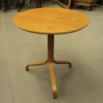 745 1256 PEDESTAL TABLE